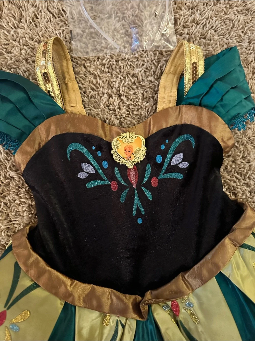 Disguise elegant teal